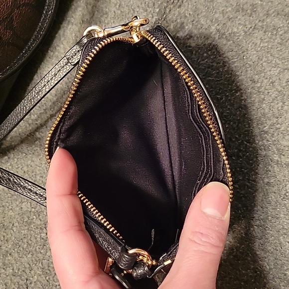 Coach set, mini bag & wristlet, saffiano leather, dark brn & blk signature C - Picture 5 of 14